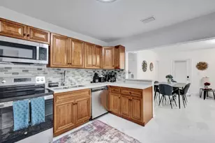 2001 Washington St, Hollywood, FL 33020 - Photo 8