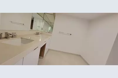 19355  Turnberry Way, Unit #23F, Miami, FL 33180 - Photo 14