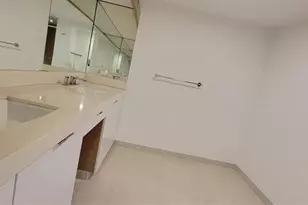 19355 Turnberry Way, Miami, FL 33180 - Photo 14