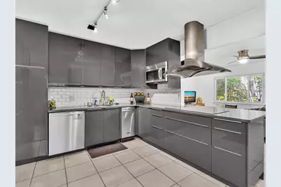 1124 NE 18th Ave, Fort Lauderdale, FL 33304 - Photo 14