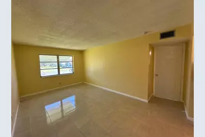 665  High Point Dr, Delray Beach, FL 33445 - Photo 14