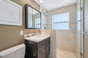 1709 NE 28th Dr, Wilton Manors, FL 33334 - Photo 26