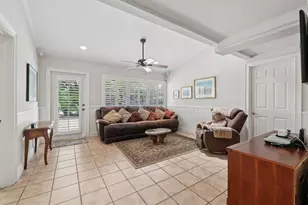 1709 NE 28th Dr, Wilton Manors, FL 33334 - Photo 28