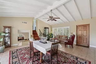 1709 NE 28th Dr, Wilton Manors, FL 33334 - Photo 4