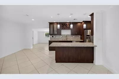 316 NW 24th St, Wilton Manors, FL 33311 - Photo 12