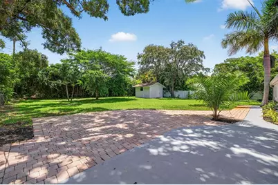 316 NW 24th St, Wilton Manors, FL 33311 - Photo 58