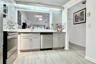 10952 Roebelini Palm Ct, Boynton Beach, FL 33437 - Photo 8