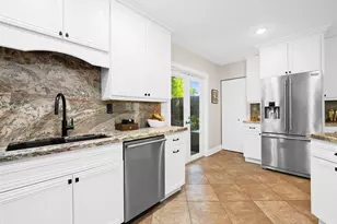 812 NW 26th St, Wilton Manors, FL 33311 - Photo 12