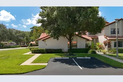 606  Deer Creek Lake Point North Ln, Deerfield Beach, FL 33442 - Photo 4