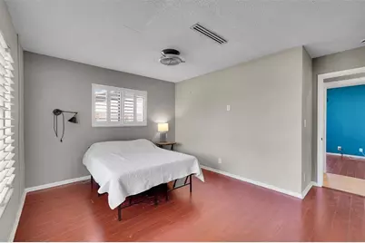 1736 NW 38th St, Oakland Park, FL 33309 - Photo 50