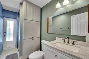 1736 NW 38th St, Oakland Park, FL 33309 - Photo 14