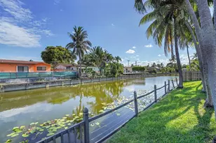 1736 NW 38th St, Oakland Park, FL 33309 - Photo 60