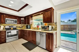 9348 NW 24th Pl, Pembroke Pines, FL 33024 - Photo 36