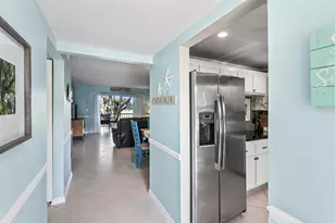 1035 Country Club Dr, Margate, FL 33063 - Photo 10