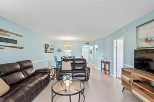 1035 Country Club Dr, Margate, FL 33063 - Photo 8