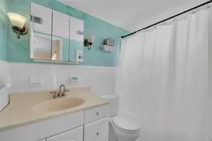 2050 NE 39th St, Lighthouse Point, FL 33064 - Photo 14