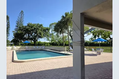 2320 S Cypress Bend Dr, Unit #106, Pompano Beach, FL 33069 - Photo 16