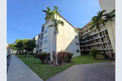 2320 S Cypress Bend Dr, Unit #106, Pompano Beach, FL 33069 - Photo 14