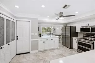 2228 SE 10th St, Pompano Beach, FL 33062 - Photo 8