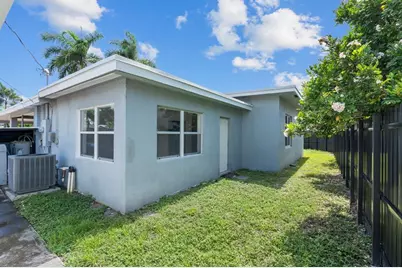 1498 NE 39th St, Oakland Park, FL 33334 - Photo 30