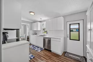 13981 Gorrion Ct, Fort Pierce, FL 34951 - Photo 10