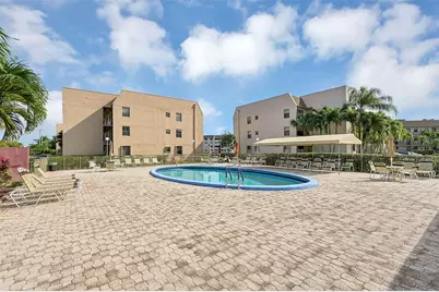 9761  Sunrise Lakes Blvd, Unit #301, Sunrise, FL 33322 - Photo 28