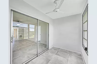 9761  Sunrise Lakes Blvd, Unit #301, Sunrise, FL 33322 - Photo 14