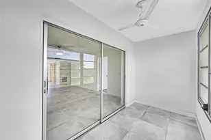 9761 Sunrise Lakes Blvd, Sunrise, FL 33322 - Photo 14