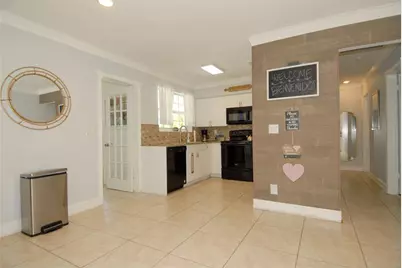 21 NE 57th Ct, Fort Lauderdale, FL 33334 - Photo 8