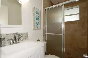 21 NE 57th Ct, Fort Lauderdale, FL 33334 - Photo 18