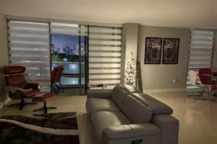 3625 N Country Club Dr Unit, Miami, FL 33180 - Photo 2