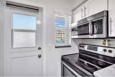 2131 NE 42nd Ct, Unit #104E, Lighthouse Point, FL 33064 - Photo 10