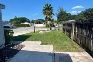 10666 S 228th Ln, Boca Raton, FL 33428 - Photo 12