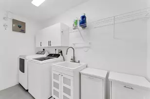 1202 NW 141st Ave, Pembroke Pines, FL 33028 - Photo 24