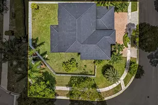 1202 NW 141st Ave, Pembroke Pines, FL 33028 - Photo 6