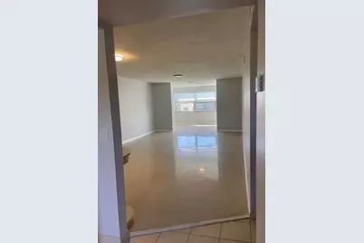 9861  Sunrise Lakes Blvd, Unit #307, Sunrise, FL 33322 - Photo 2