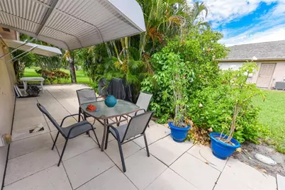 1382  High Point Way NE B, Delray Beach, FL 33445 - Photo 4