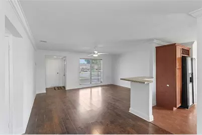 8470 NW 28th St, Sunrise, FL 33322 - Photo 4