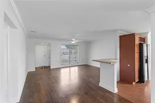 8470 NW 28th St, Sunrise, FL 33322 - Photo 4