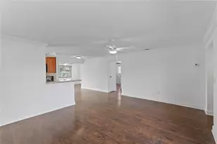 8470 NW 28th St, Sunrise, FL 33322 - Photo 8