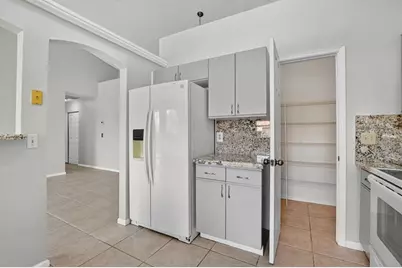 5801  Coach House Cir, Unit #H, Boca Raton, FL 33486 - Photo 12