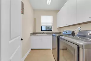 11330 SW 12th St, Pembroke Pines, FL 33025 - Photo 52