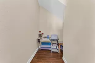 11330 SW 12th St, Pembroke Pines, FL 33025 - Photo 32