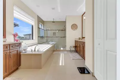 11330 SW 12th St, Pembroke Pines, FL 33025 - Photo 40