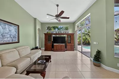6306 SW 191st Ave, Pembroke Pines, FL 33332 - Photo 18