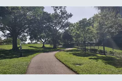 4200  Hillcrest Drive, Unit #405, Hollywood, FL 33021 - Photo 38