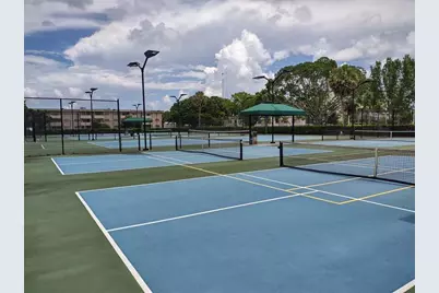 4200  Hillcrest Drive, Unit #405, Hollywood, FL 33021 - Photo 8