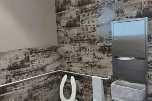 4200 Hillcrest Dr, Hollywood, FL 33021 - Photo 28