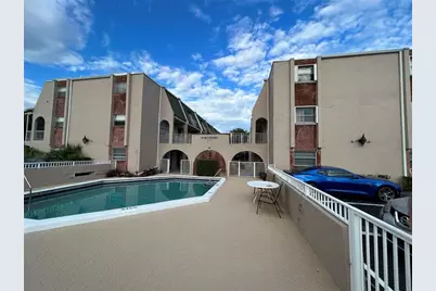 1100 SE 4th Ave, Unit #9, Deerfield Beach, FL 33441 - Photo 12