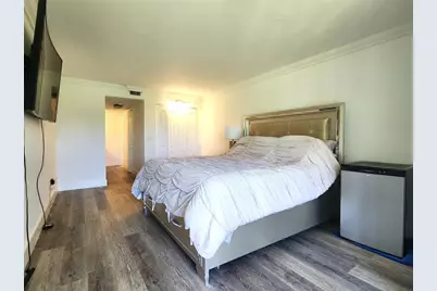 3241  Holiday Springs Blvd, Unit #104, Margate, FL 33063 - Photo 12